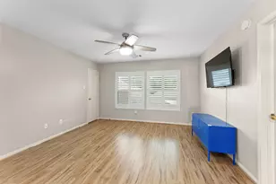 2118 Cypress Run Dr, Sugar Land, TX 77478 - Photo 29