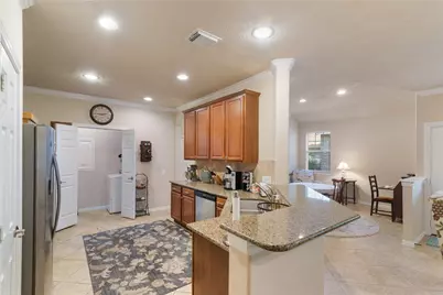 11 Abercrombie Place, Conroe, TX 77384 - Photo 7