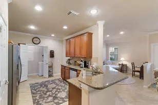 11 Abercrombie Pl, Conroe, TX 77384 - Photo 7