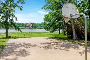 7 Hogan Ln, Huntsville, TX 77340 - Photo 19