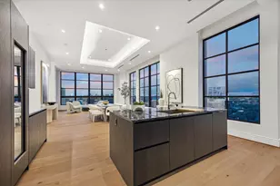 2323 San Felipe St, Houston, TX 77019 - Photo 9