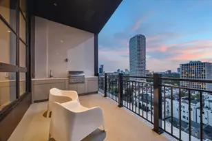 2323 San Felipe St, Houston, TX 77019 - Photo 17