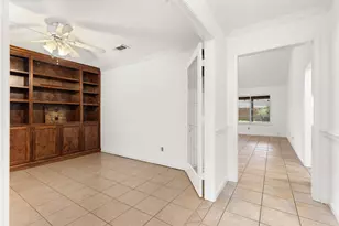1818 New Orleans St, Deer Park, TX 77536 - Photo 5