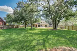 805 Enchanted Oaks Dr, Angleton, TX 77515 - Photo 43