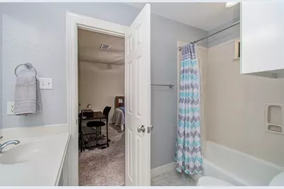 805 Enchanted Oaks Drive, Angleton, TX 77515 - Photo 33