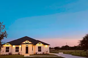 7717 Prairie St, Hitchcock, TX 77563 - Photo 3