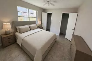 10422 Cedar Towne Ln, Sugar Land, TX 77498 - Photo 5