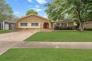 15911 Mill Point Dr, Houston, TX 77059 - Photo 1