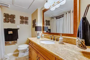 1800 Stoney Brook Dr, Houston, TX 77063 - Photo 9