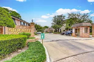 1800 Stoney Brook Dr, Houston, TX 77063 - Photo 21