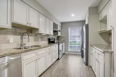 6403 Burgoyne Road #7, Houston, TX 77057 - Photo 11