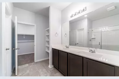 3611 Cardinal Pointe Drive, Angleton, TX 77515 - Photo 13