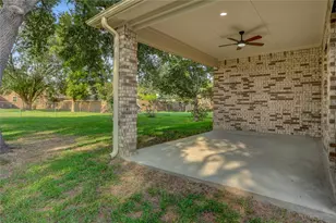 8405 Folkstone Ln, Houston, TX 77075 - Photo 29