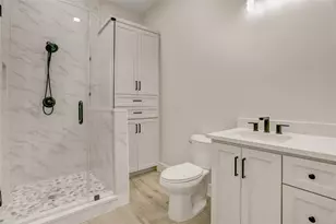 8405 Folkstone Ln, Houston, TX 77075 - Photo 25