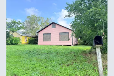 403 E Ward Street, Refugio, TX 78377 - Photo 3