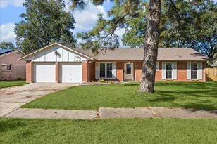7824 Yucca Dr, Texas City, TX 77591 - Photo 1