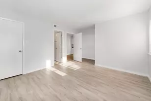 6200 W Tidwell Rd, Houston, TX 77092 - Photo 7