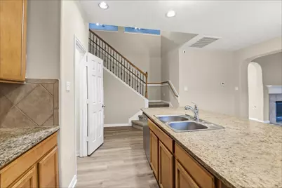 3007 Valiant Elm Street, Fresno, TX 77545 - Photo 3