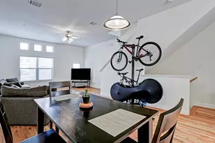 648 Westcross St, Houston, TX 77018 - Photo 5