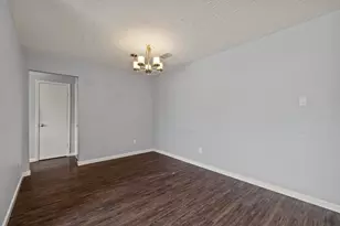 403 Buoy Rd, Houston, TX 77598 - Photo 7