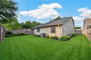 7102 Village Lake Dr, Cypress, TX 77433 - Photo 23
