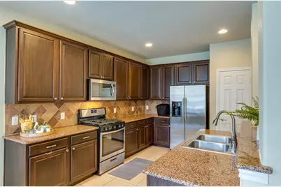 10 Caelin Court, The Woodlands, TX 77382 - Photo 15