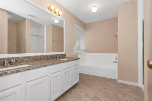 8235 Alabaster Dr, Houston, TX 77083 - Photo 29