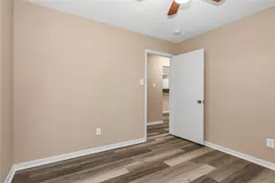 8235 Alabaster Dr, Houston, TX 77083 - Photo 37