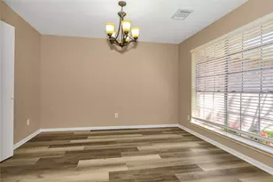 8235 Alabaster Dr, Houston, TX 77083 - Photo 9