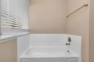 8235 Alabaster Dr, Houston, TX 77083 - Photo 31