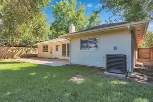 8235 Alabaster Dr, Houston, TX 77083 - Photo 43
