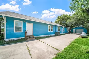 307 Center St, Matagorda, TX 77457 - Photo 35