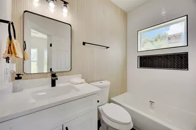 2116 Des Chaumes Street, Houston, TX 77026 - Photo 27