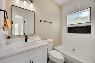 2116 Des Chaumes St, Houston, TX 77026 - Photo 27