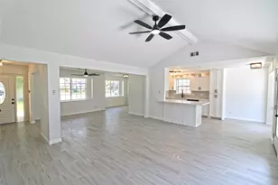 9211 Blankenship Dr, Houston, TX 77080 - Photo 11