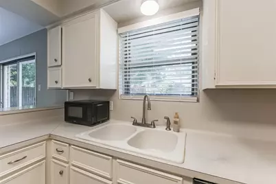 7015 Pine Vista Lane, Houston, TX 77092 - Photo 7