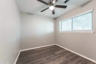 7015 Pine Vista Ln, Houston, TX 77092 - Photo 21