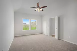 237 Edgewater Dr, West Columbia, TX 77486 - Photo 5