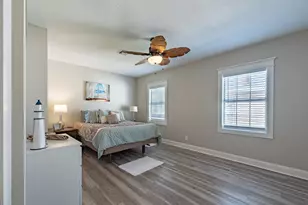 1726 65th St, Galveston, TX 77551 - Photo 9