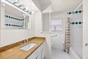 1714 Droxford Dr, Houston, TX 77008 - Photo 19