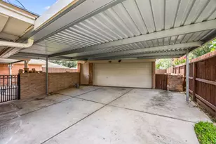 1714 Droxford Dr, Houston, TX 77008 - Photo 27