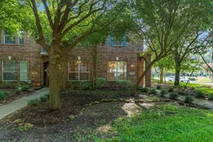 18 Umbria, The Woodlands, TX 77382 - Photo 11