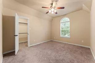 18 Umbria, The Woodlands, TX 77382 - Photo 33