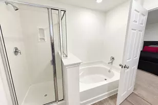 10730 Cashew Run Ln, Houston, TX 77075 - Photo 7