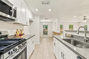 6119 Standing Oaks St, Houston, TX 77050 - Photo 15