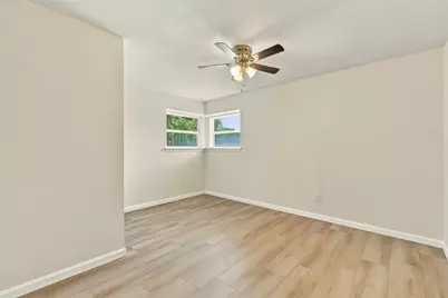 6119 Standing Oaks Street, Houston, TX 77050 - Photo 23
