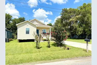 2508 Sycamore Avenue, Bay City, TX 77414 - Photo 3