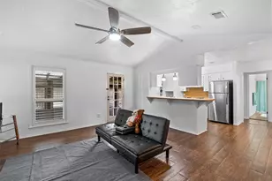 2003 Counter Point Dr, Houston, TX 77055 - Photo 9