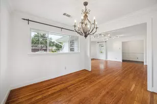 10 Pom Ct, Spring Valley, TX 77055 - Photo 7
