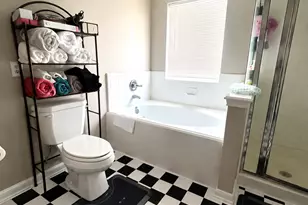 8007 Montague Manor Ln, Houston, TX 77072 - Photo 5